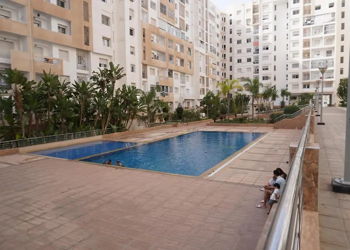Appartement Bien Situe Avec Piscine A Agadir