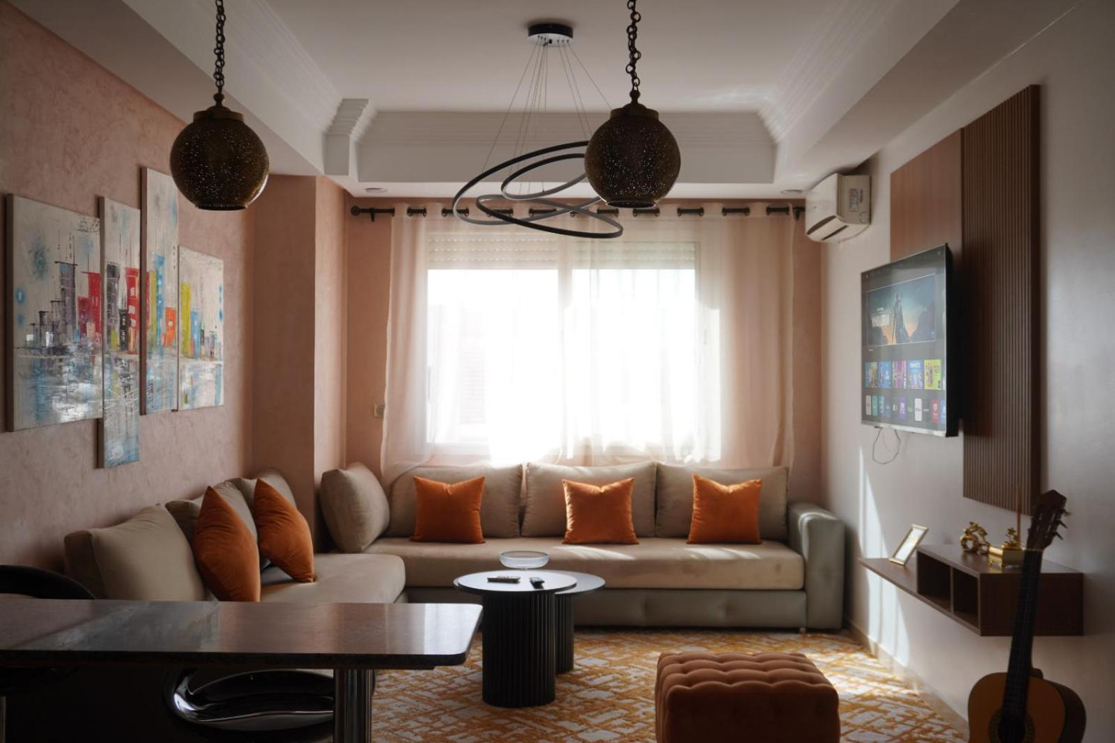 Apartment Bien Situe Avec Piscine A *
