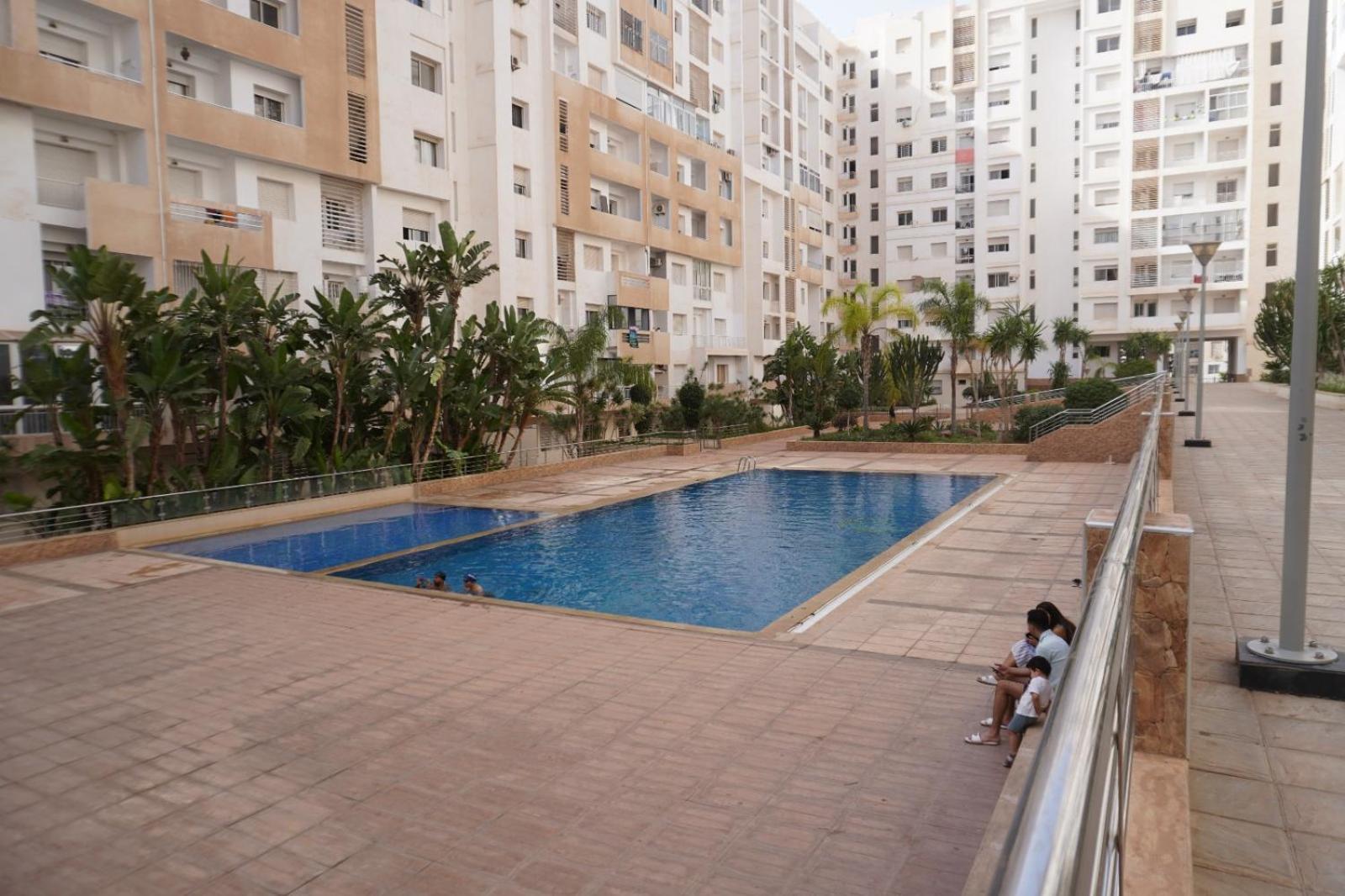 Apartment Bien Situe Avec Piscine A Agadir